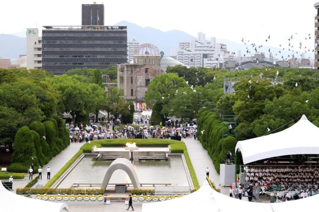 Japón conmemora 74 años de la bomba atómica que destruyó Hiroshima (Foto: Jiji Press/AFP)