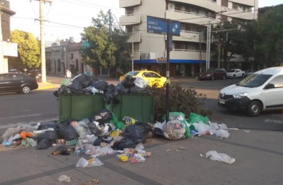 Basura acumulada en Córdoba