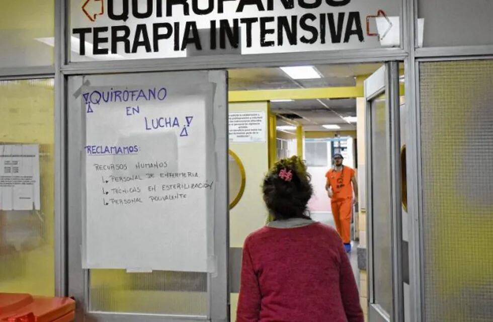 Terapia intensiva del hospital Castro Rendón. (Fotografía: Gentileza Florencia Salto)