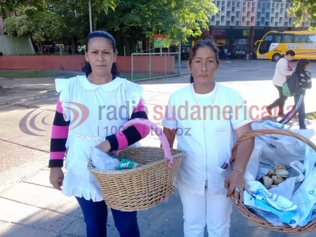 Vendedoras de chipá protestan en la Terminal de Ómnibus.