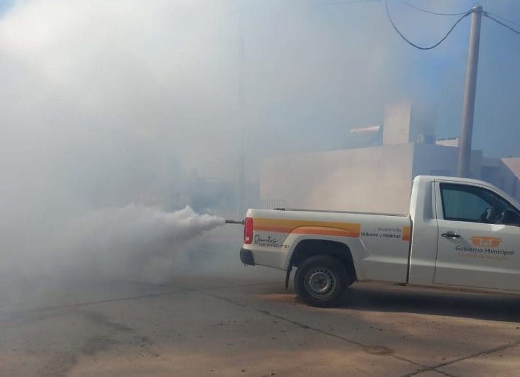 Fumigaciones contra el dengue en Arroyito