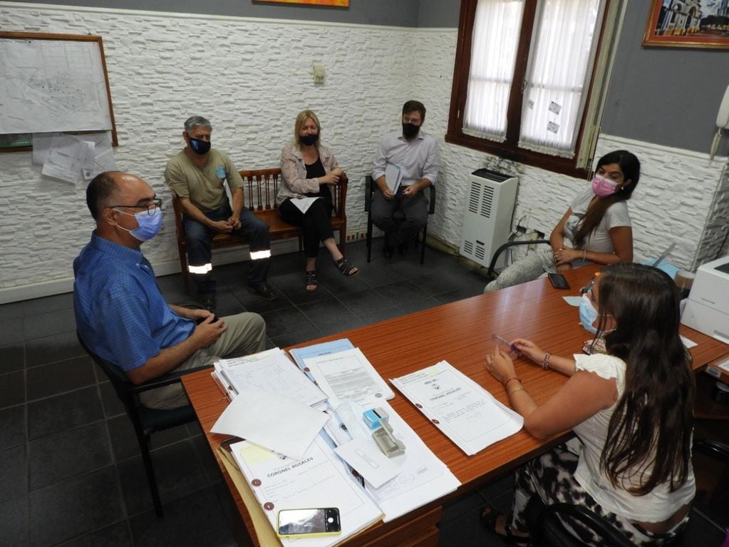 Reunión de autoridades Municipales y bomberiles