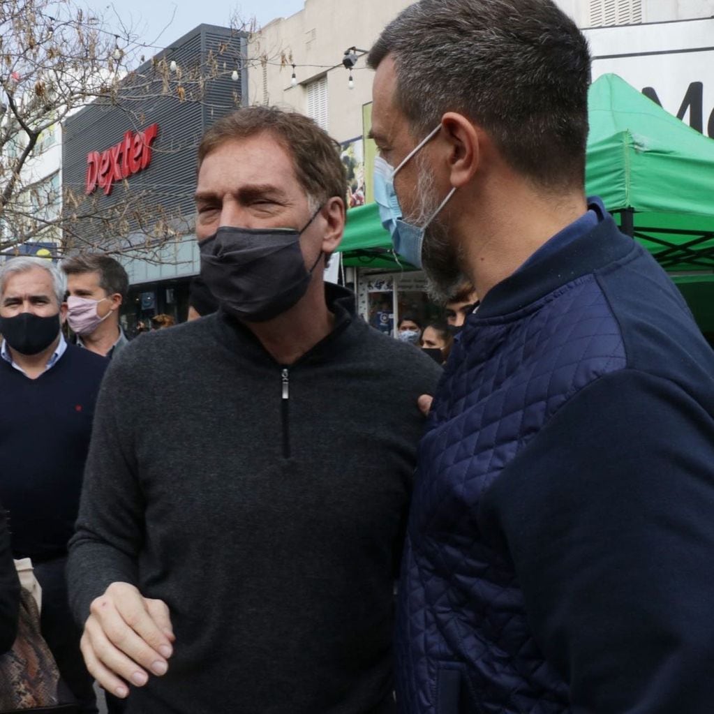 Diego Santilli con Diego Kravetz en su recorrida por Florencio Varela