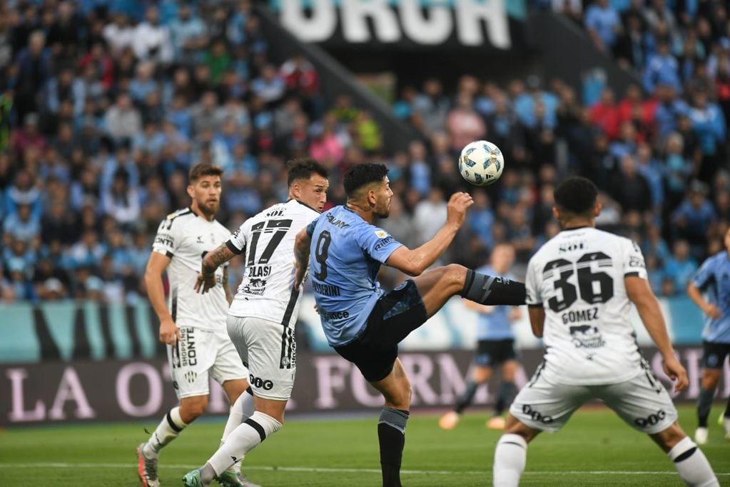Belgrano y Central Córdoba igualaron 1-1 en Alberdi, por la fecha 10 de la Copa de la Liga Profesional. (Javier Ferreyra / La Voz)