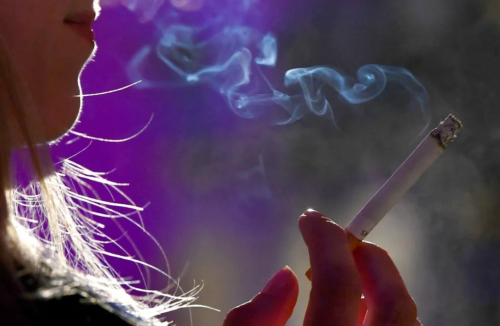 OMS: descendió el consumo de tabaco en el mundo, pero los fumadores siguen siendo el 20% de los adultos. Foto: Archivo