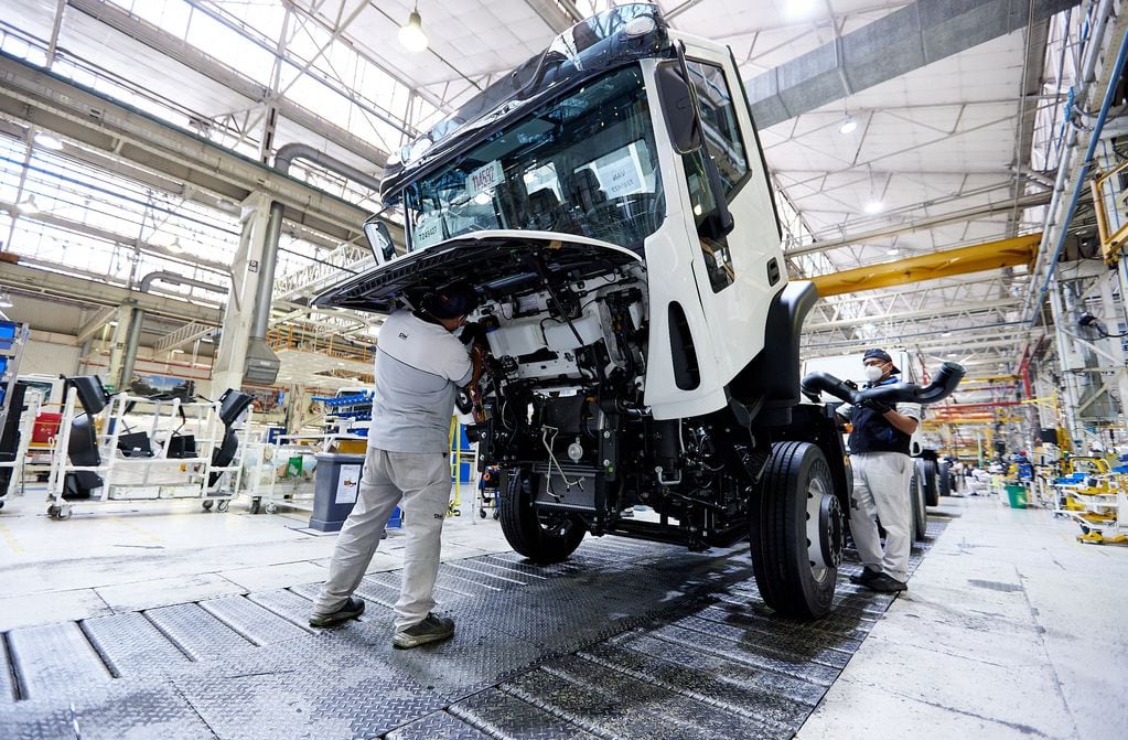 IVECO. La planta de camiones está produciendo a un ritmo de 21 unidades por día, algo que no se daba desde hace 24 meses, asegura Marcus Cheistwer, CEO de CNH Industrial. (Gentileza CNH Industrial)