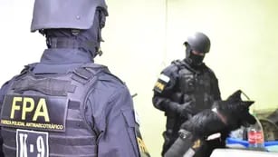 Golpe al narco en barrio Ciudad Evita: cinco detenidos y secuestros (FPA).