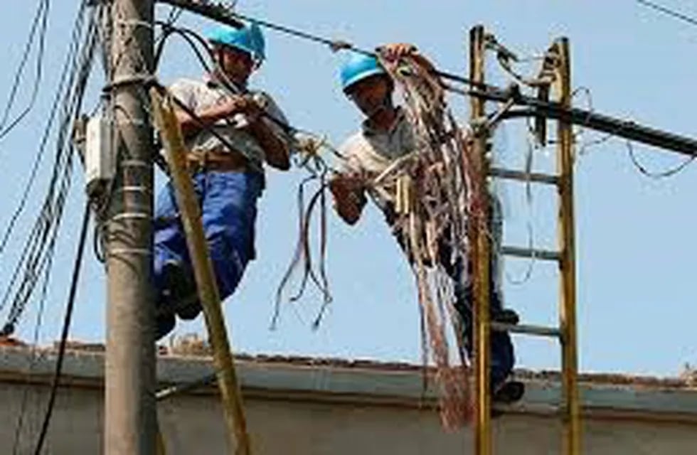 Se realizarán cortes de energía eléctrica en algunos barrios de Bahía