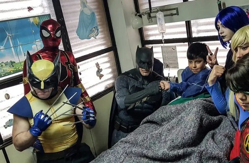 Batman y los súper héroes; misión Día del Niño