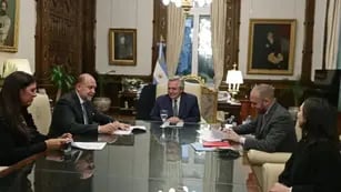 Alberto Fernández y Omar Perotti en Casa Rosada