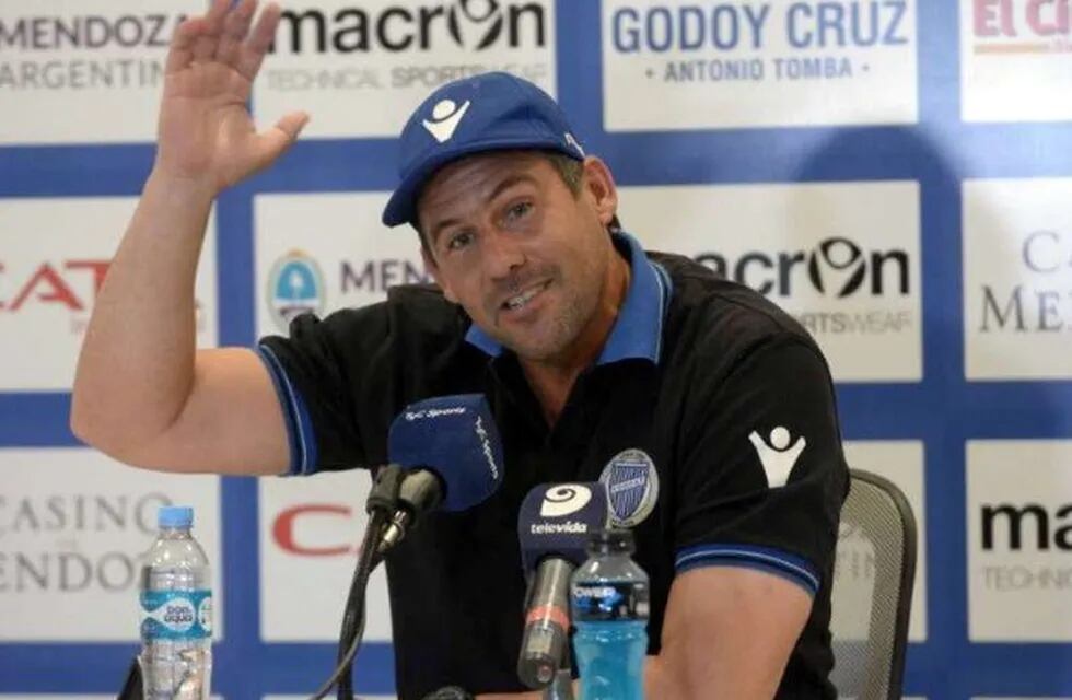 Diego Dabove, técnico de Godoy Cruz.