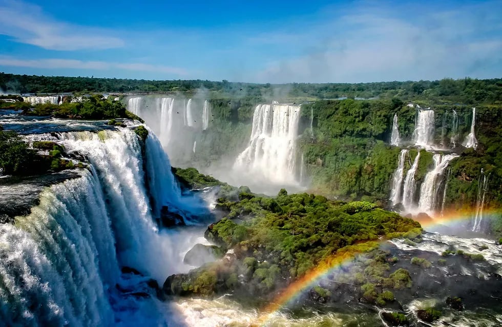 Una de las 7 maravillas del mundo, el gran atractivo de Puerto Iguazú