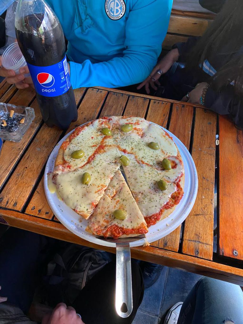 Una pizza en la mañana de Córdoba.