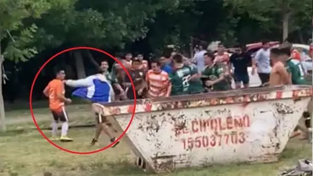 Brutal golpiza en un torneo de fútbol