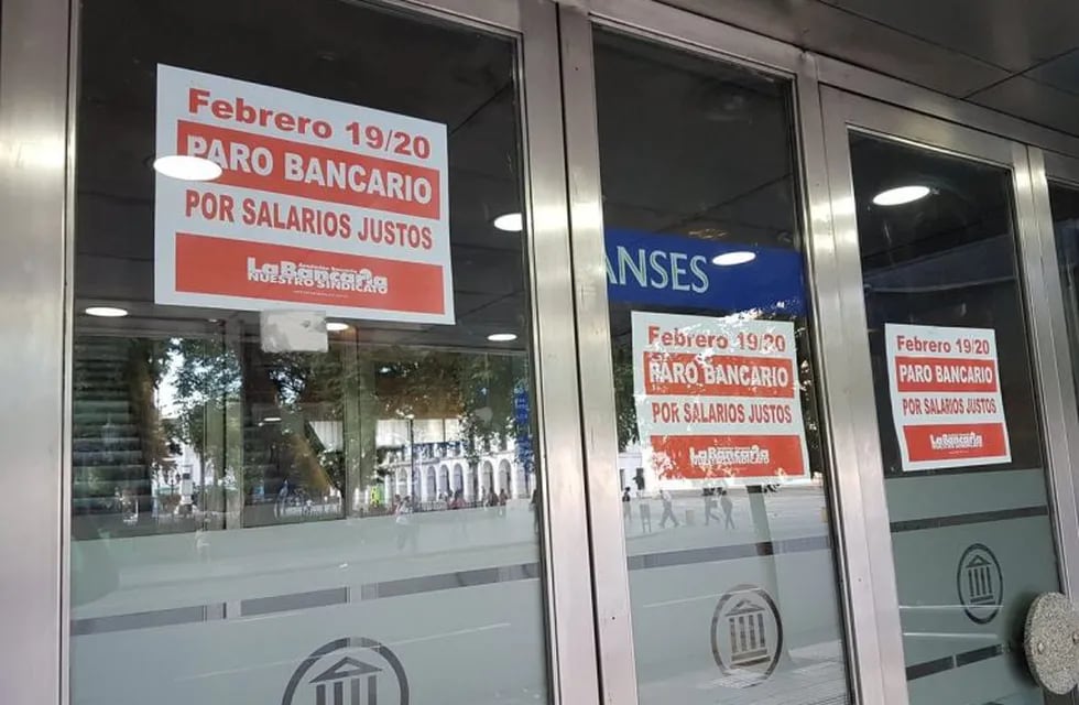 El acatamiento al paro bancario es muy amplio en Córdoba.