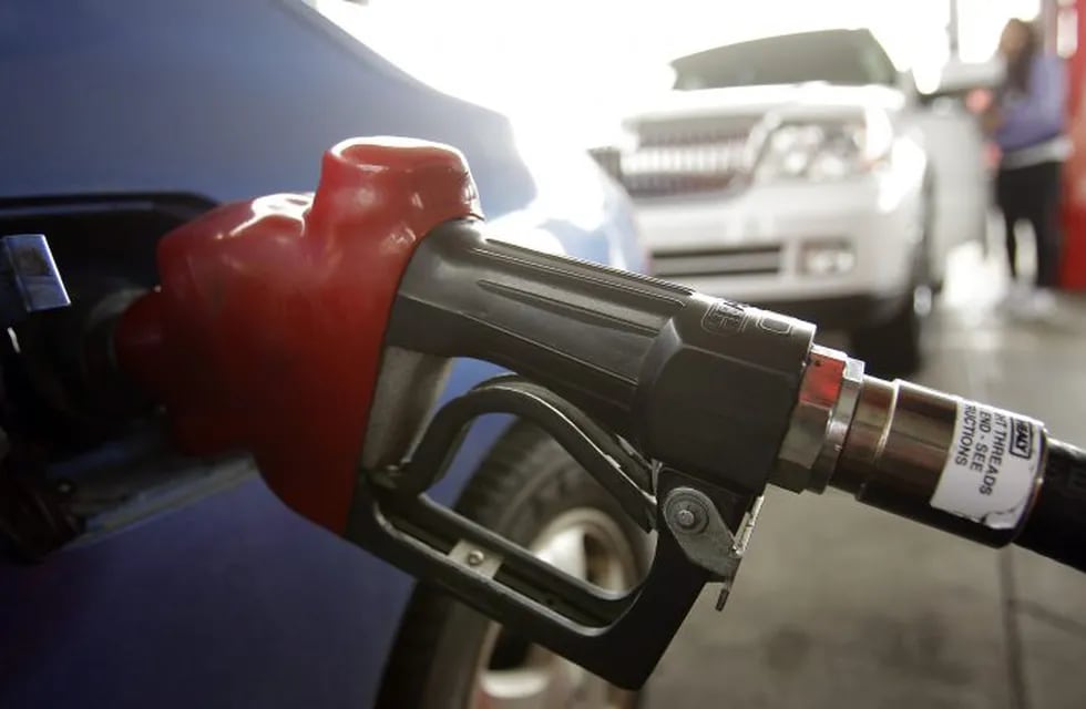 Aumento en el combustible: ¿cuánto cuesta llenar el tanque?