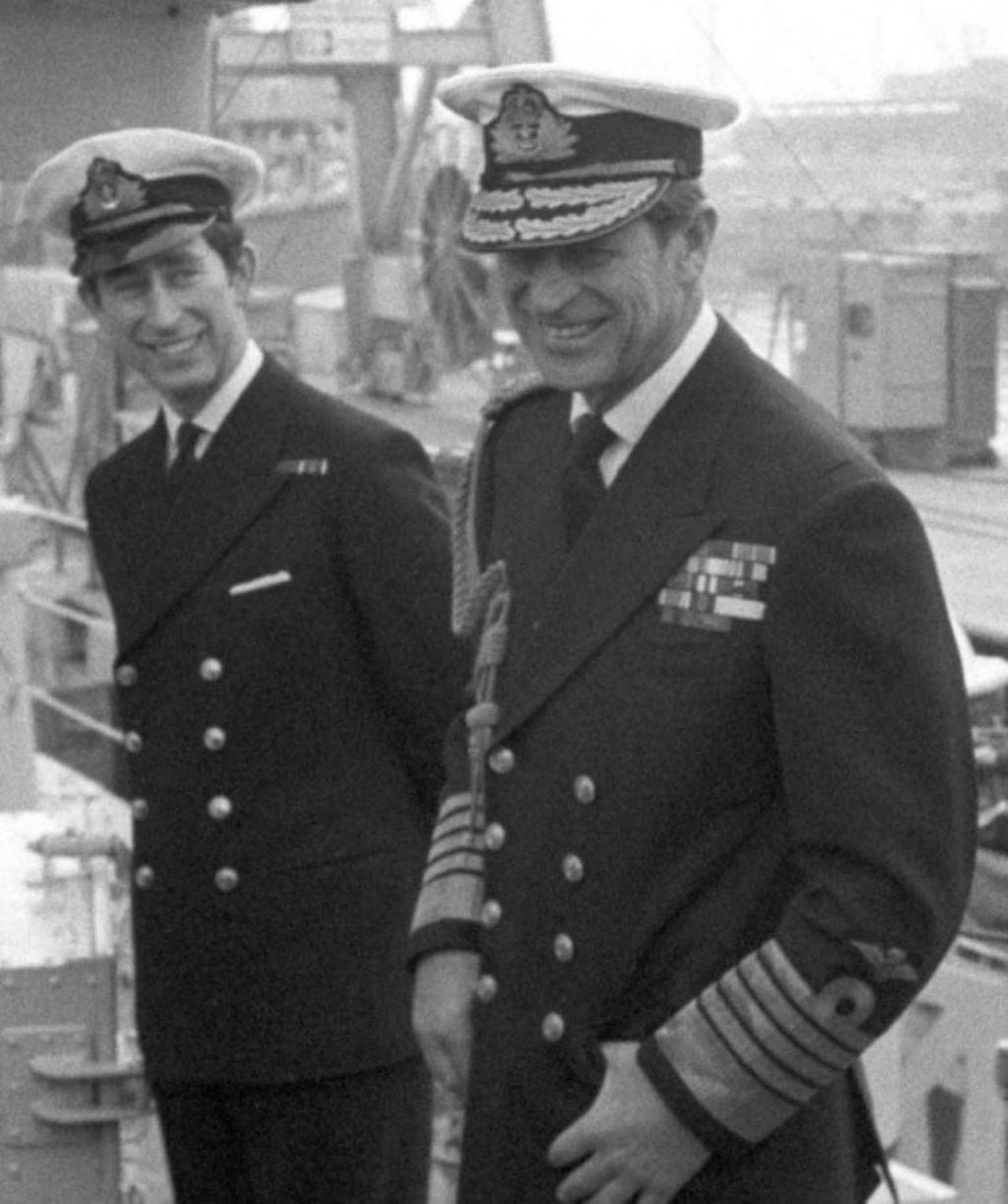 El Príncipe Carlos en la marina real