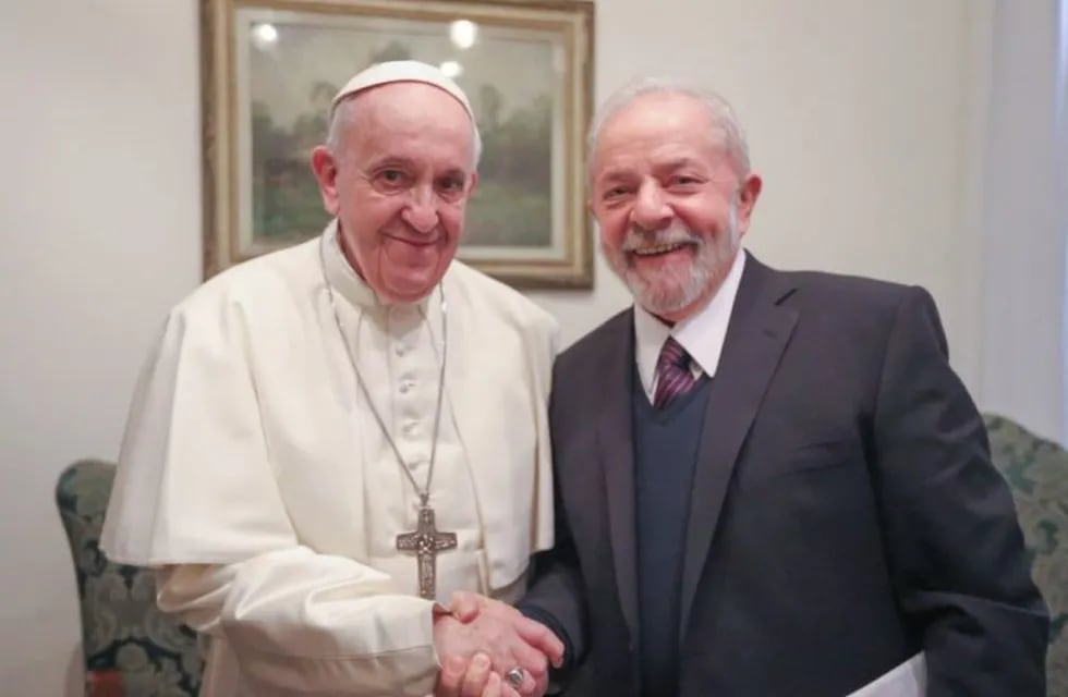 El papa Francisco recibió a Lula en el Vaticano. (Twitter/@LulaOficial)