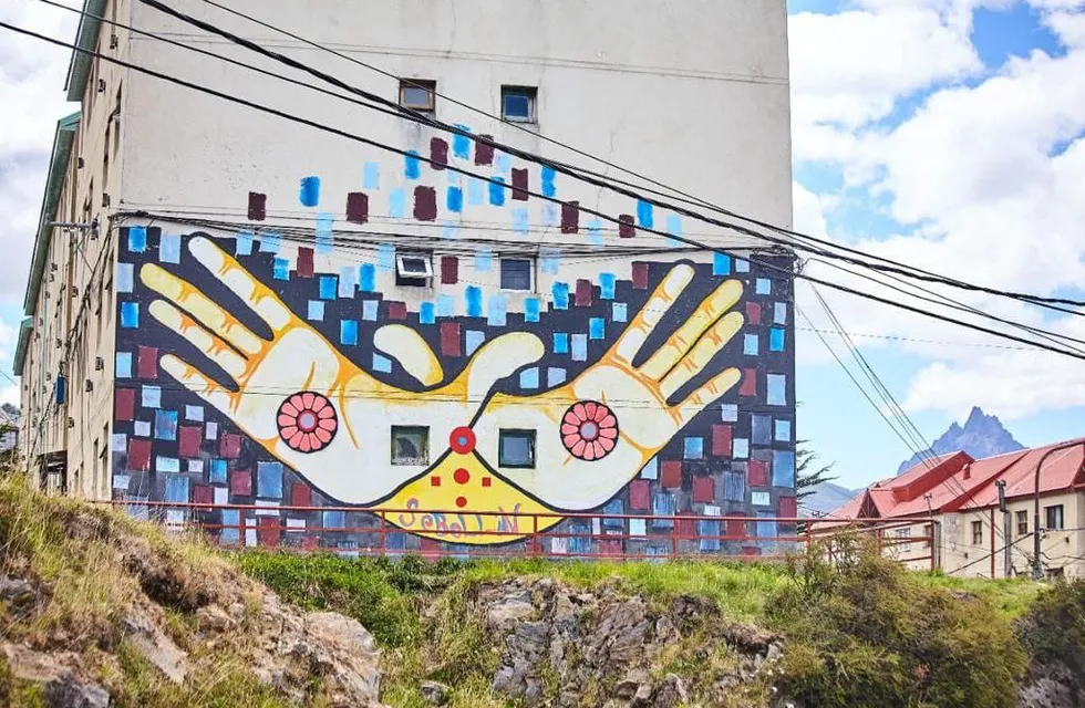 4 nuevos murales en el barrio de las 245 Viviendas