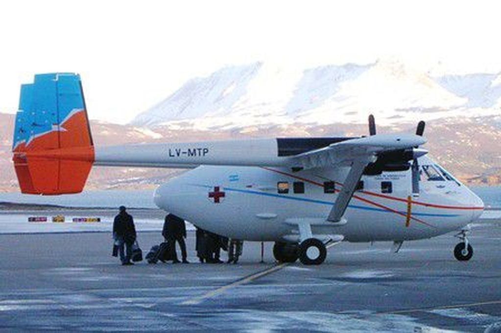 Avión Arava de TDF distribuyó elementos sanitarios enviados por Nación.