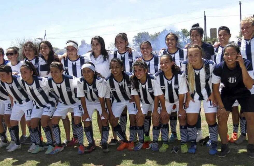 La filial San Francisco de Talleres abrió la convocatoria para el fútbol femenino.