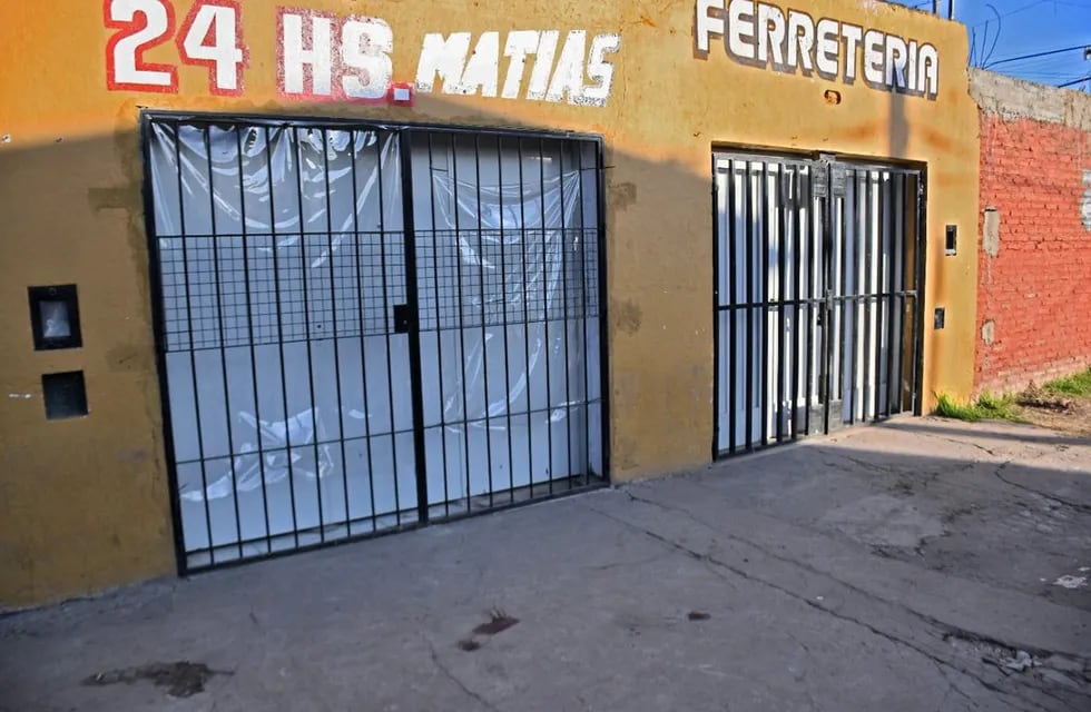 Vecinos de Génova y González del Solar denuncian que los delincuentes dispararon 20 veces.