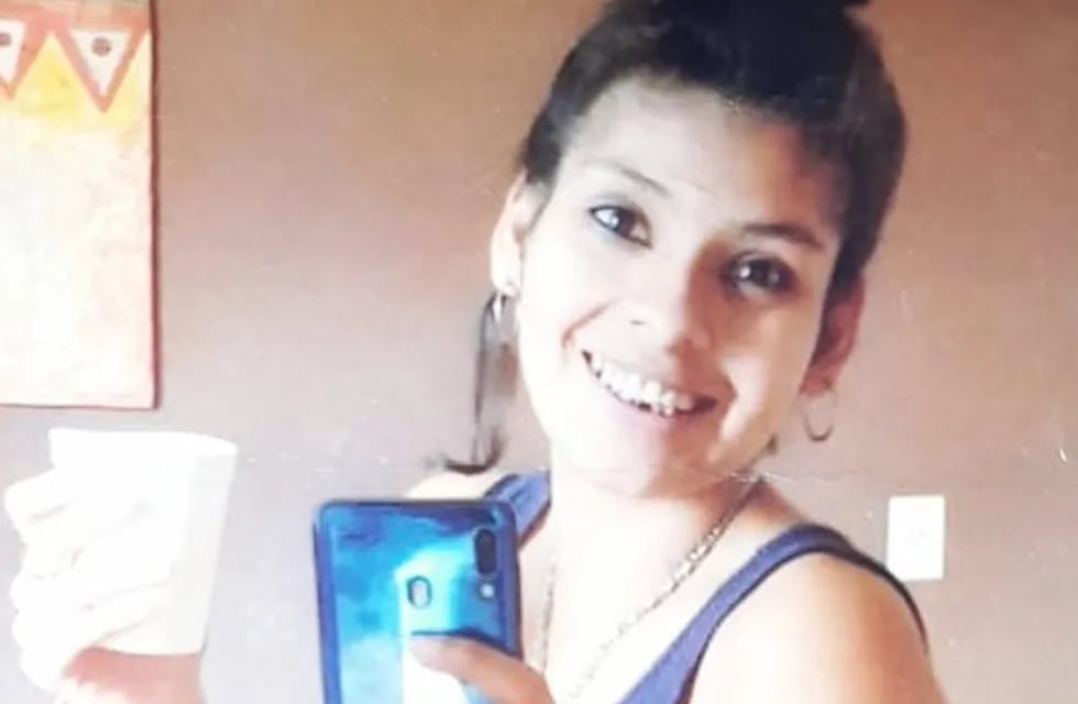 Florencia Lujan Camacho falta hace dos días de su hogar en barrio Limache.