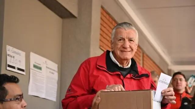 José Luis Gioja ya votó