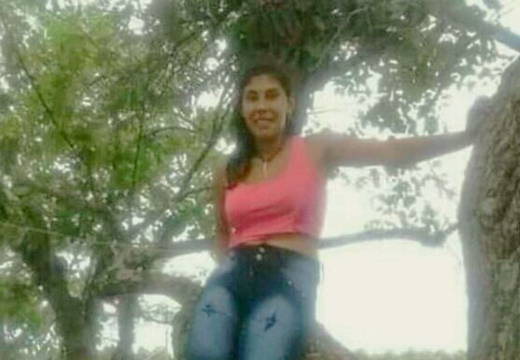Araceli Da Silva, de 16 años, otra de las chicas desaparecidas en San Vicente. El martes, a las 9,30 habrá una marcha por justicia. (San Vicente Informa)