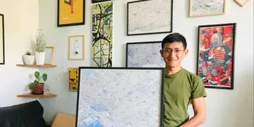 El joven que dibuja mapas a mano alzada de las ciudades de Argentina.