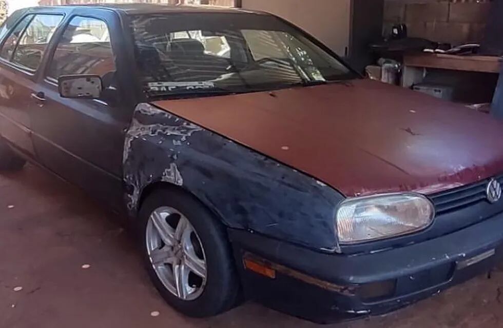 Automóvil sustraído fue recuperado en El Alcázar.