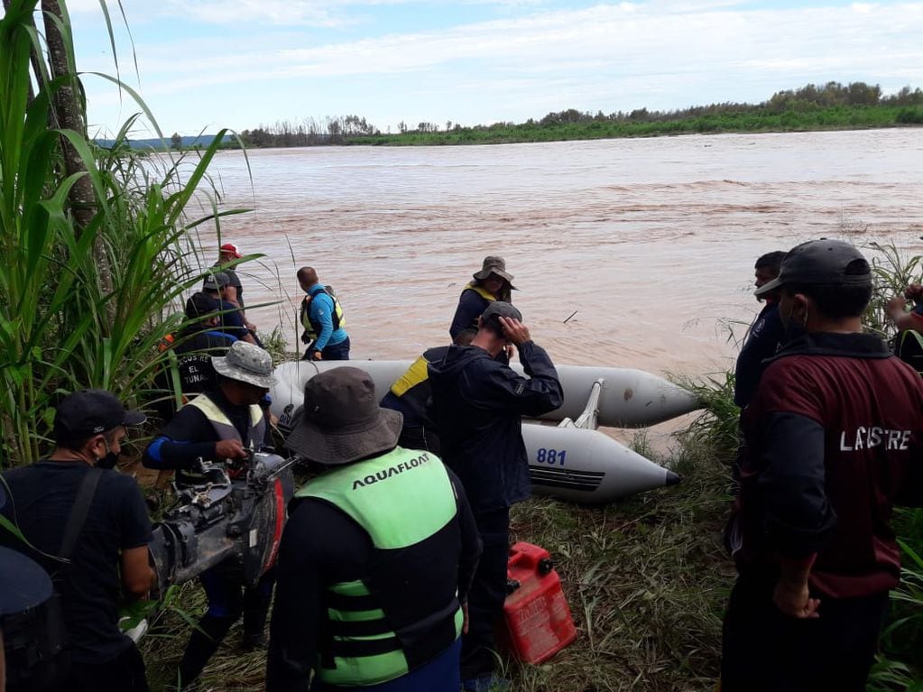 Continúa el operativo por la búsqueda de las personas desaparecidas en el rio Bermejo