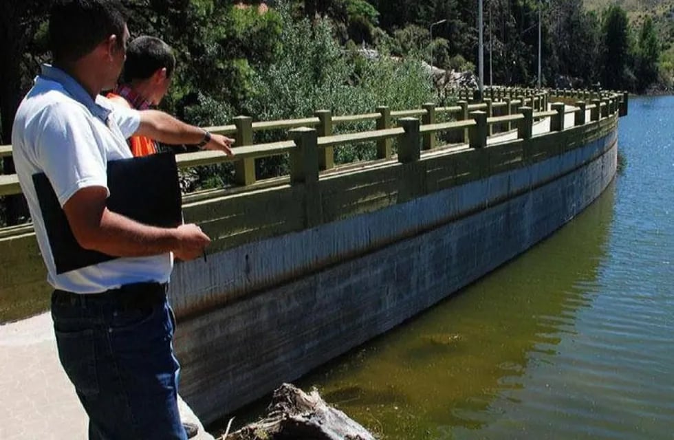 Debido a la sequía, limitan el servicio de agua en La Cumbre. (Foto archivo / La Voz).