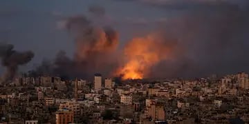 Israeli strike in Gaza as death toll mounts