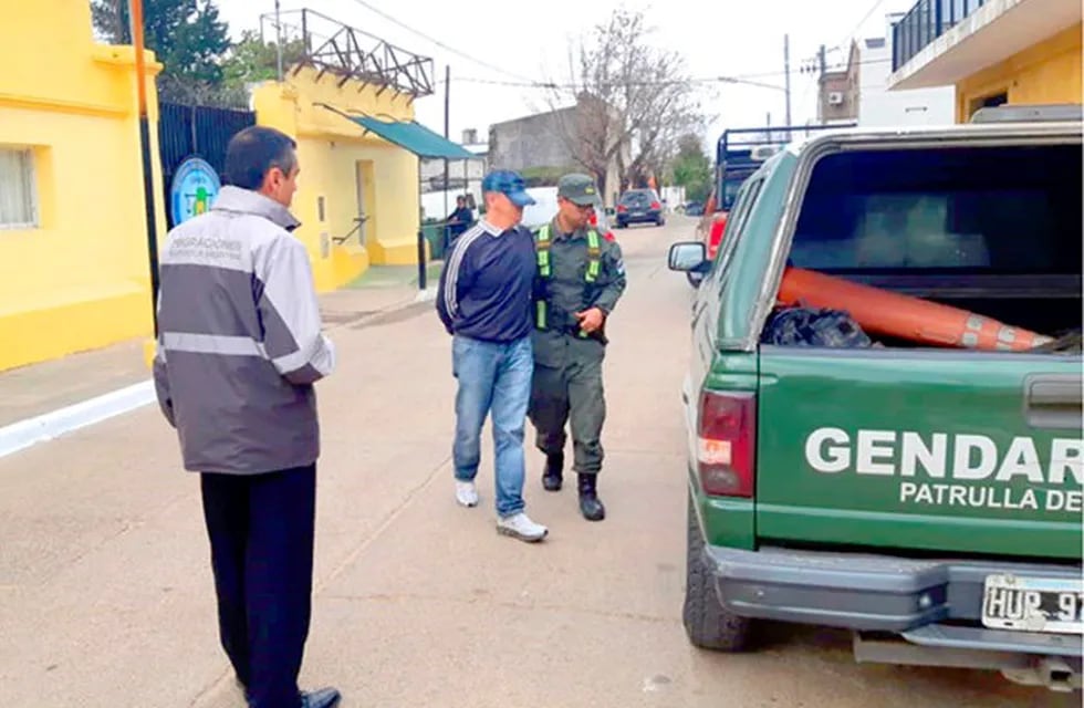 Ciudadano uruguayo deportado\nCrédito: Gendarmería Nacional