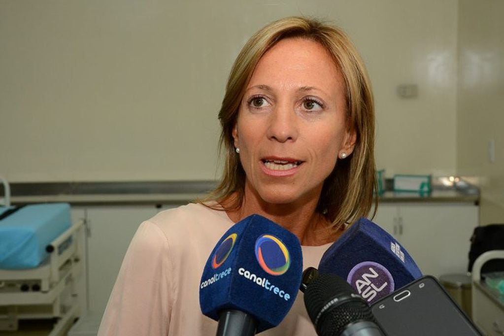 ministra de Salud, Sosa Araujo.