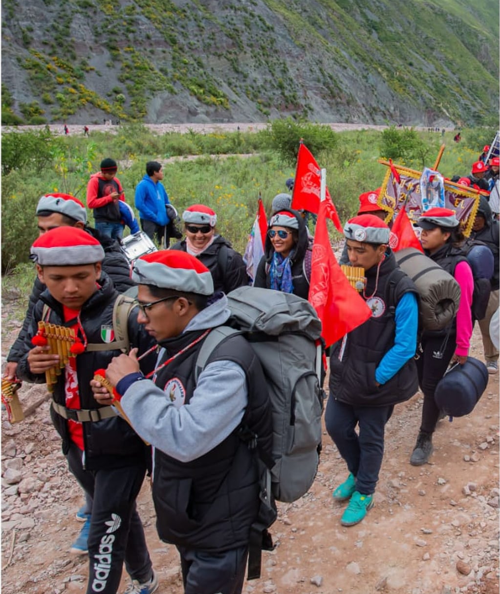 Las bandas de sikuris, un rasgo identitario de la devoción de los peregrinos quebradeños que ofrendan su esfuerzo y su música a la Virgen de Punta Corral.