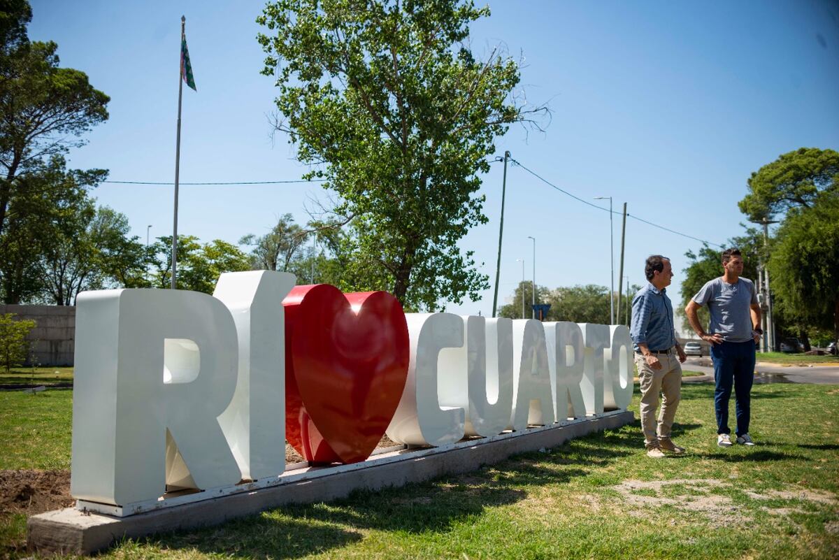 Un policía salvó a un niño que se estaba ahogando en la Costanera de Río Cuarto thumbnail