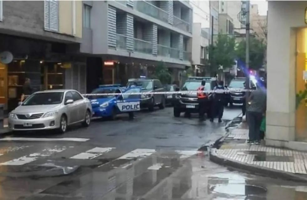 Un huésped del hotel de calle Belgrano 131 dejó un explosivo que debió ser detonado por la Policía.