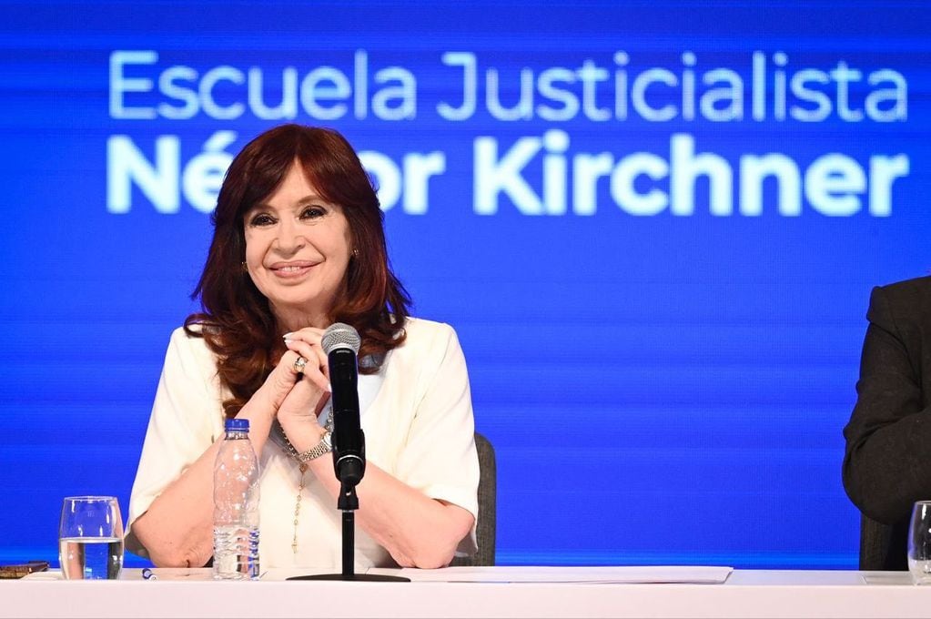Cristina Kirchner apuntó contra la Corte Suprema y aseguró: "No voy a ser mascota del poder por ninguna candidatura".  