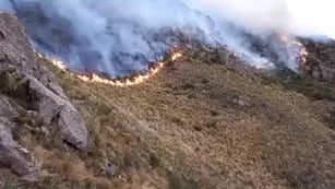 Incendio en el Cerro Uritorco