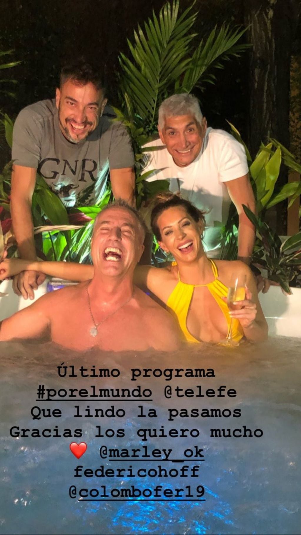 Marley, Noelia Marzol y los productores de "Por el Mundo" (Foto: Instagram/ noeliamarzol)