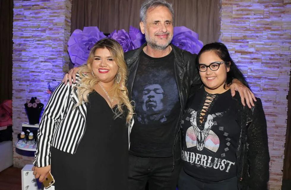 Jorge Rial y sus dos hijas.