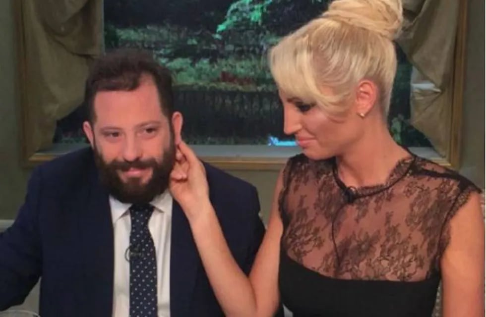 Twitter estalló con el show de besos y mimos de Vicky Xipolitakis y José Ottavis