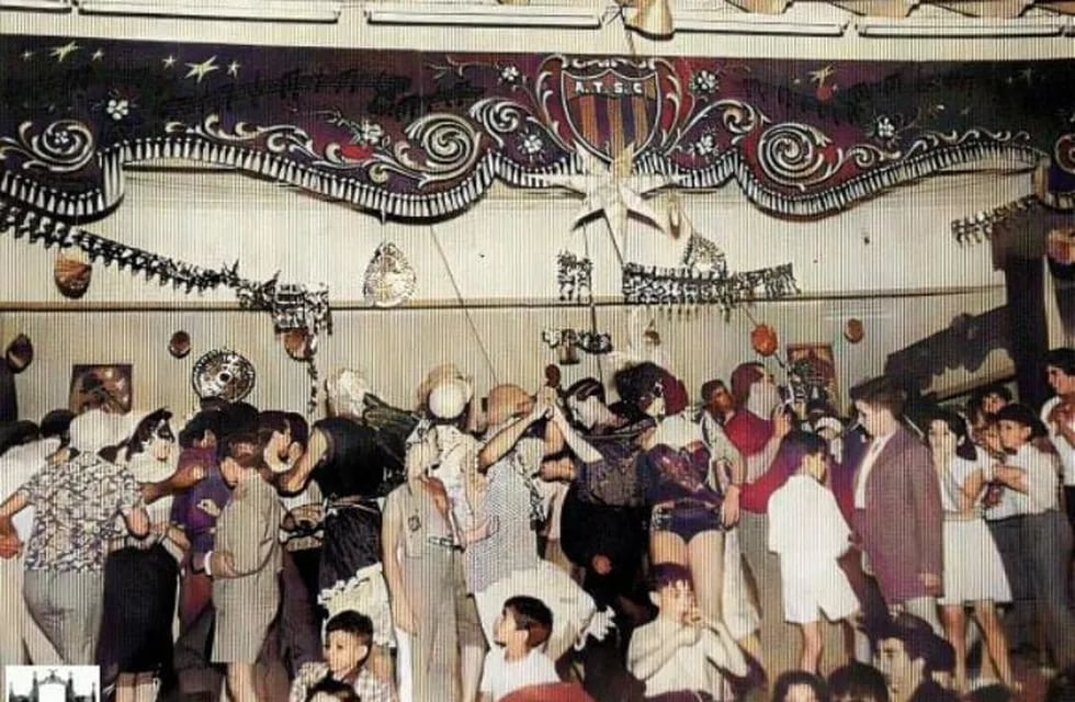 Fotografía de Carnaval en Andes Talleres en los 90.