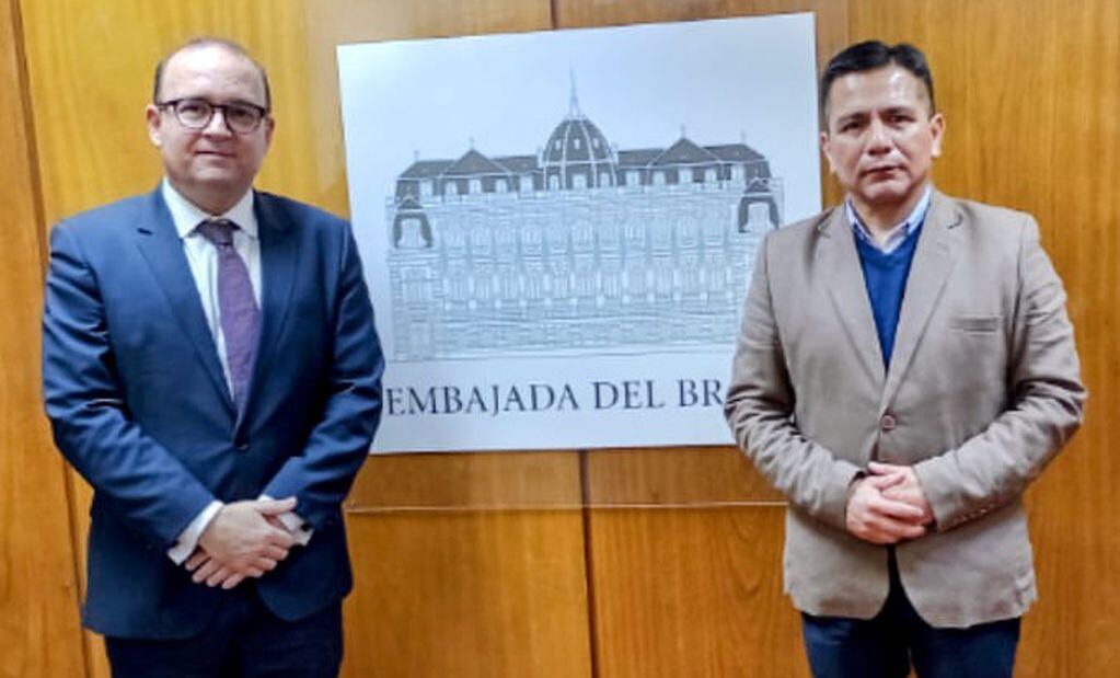 El responsable de comunicación de la Cámara de Comercio Exterior de Jujuy, Martín Llanos, visitó la Embajada de Brasil en Buenos Aires para presentar la Expojuy 2022.