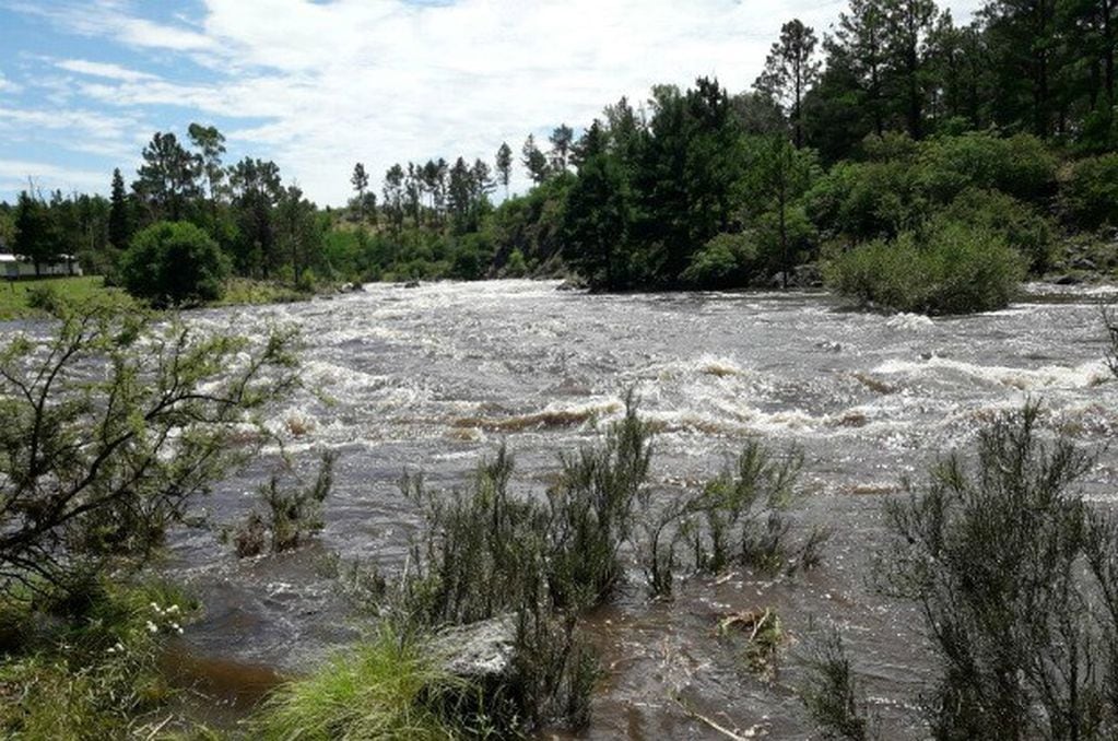 La creciente en el río de La Cumbrecita.