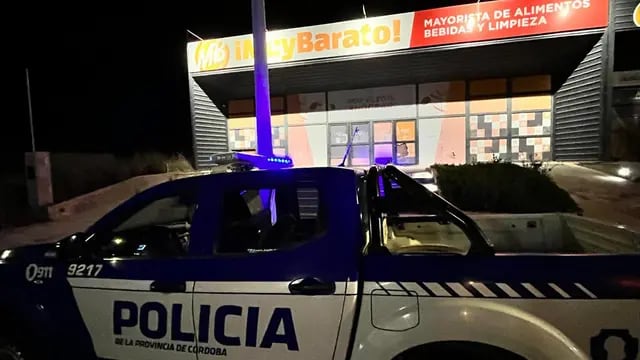 Tensión en Río Cuarto: detenidos en un intento de robo a un supermercado