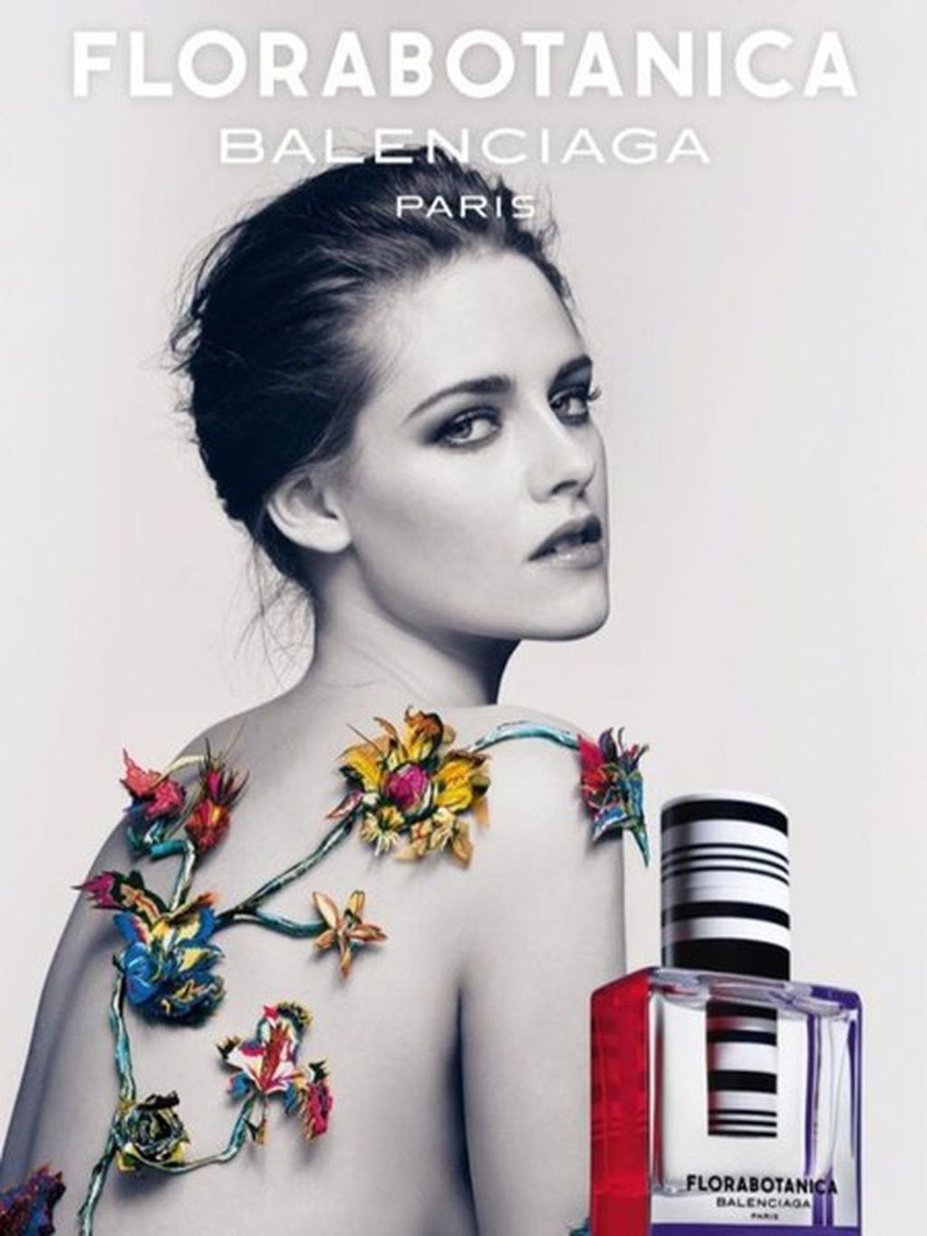 Kristen Stewart como la cara de Balenciaga.