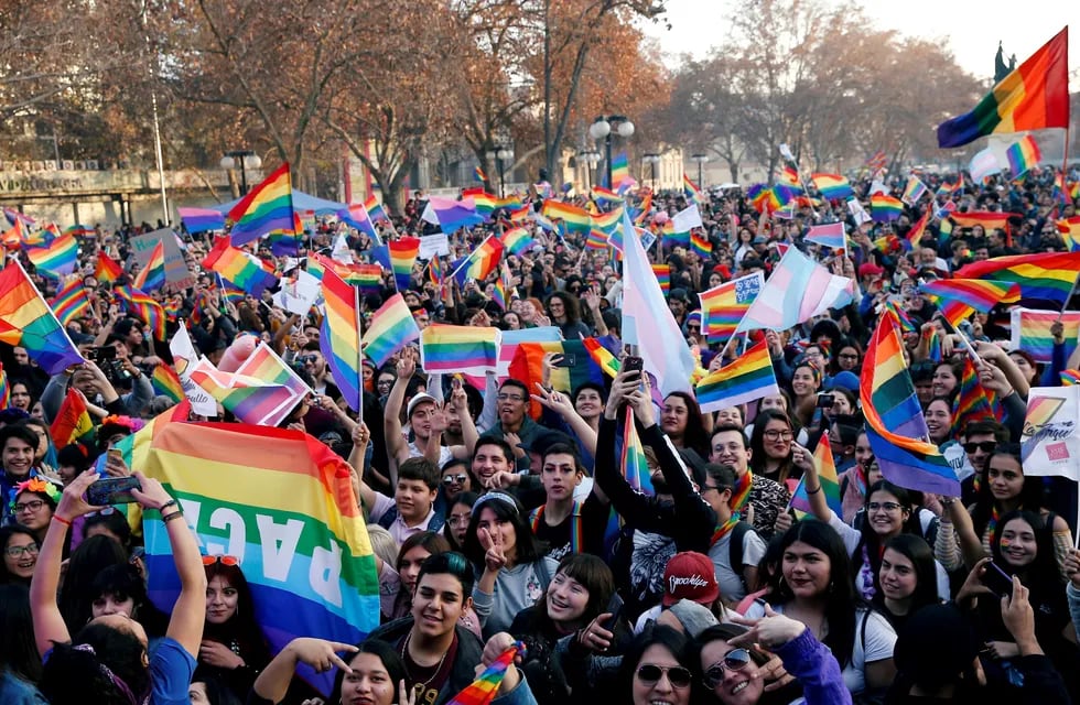 El Senado de Chile dio media sanción al proyecto de ley que propone legalizar el matrimonio igualitario. (Imagen ilustrativa)